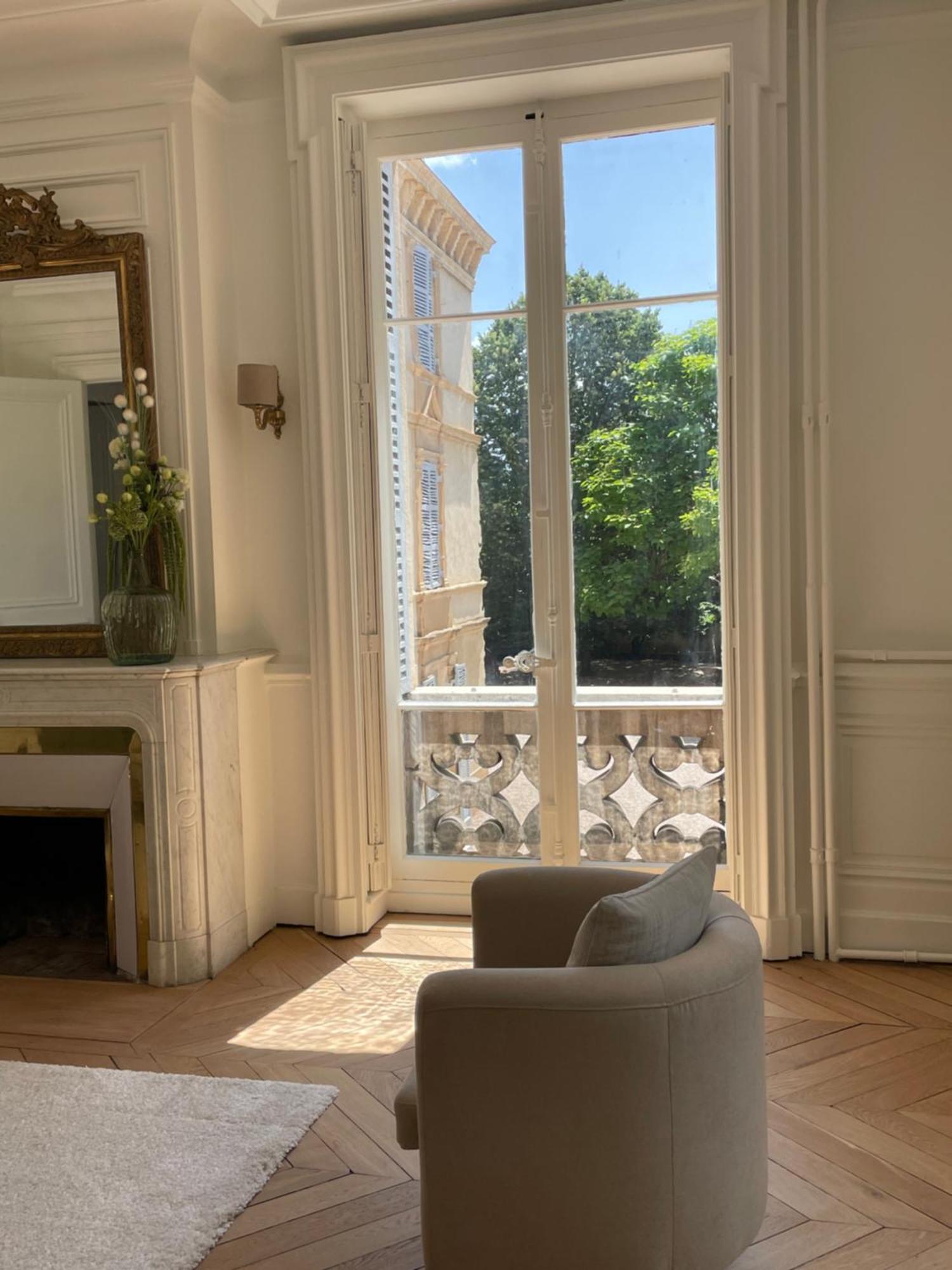 Grand Appartement D'Exception Au Chateau Randin Écully Buitenkant foto
