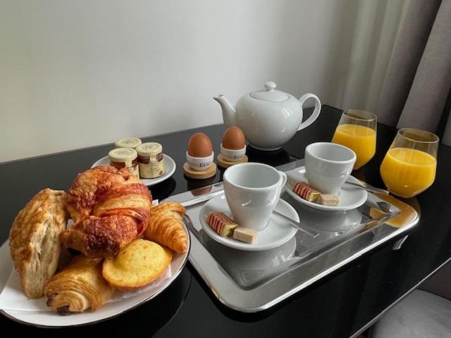 Grand Appartement D'Exception Au Chateau Randin Écully Buitenkant foto